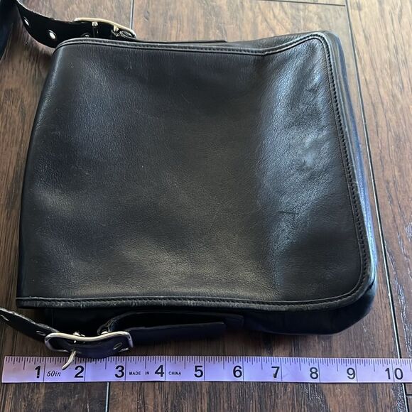 VTG Coach Legacy Leather Black 9335 Slim Flap Crossbody Madeline Costa Rica EUC - Picture 10 of 11